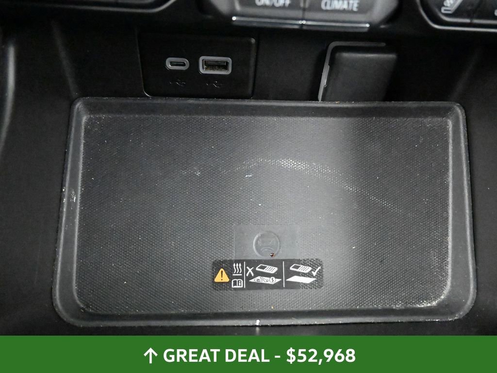 Used 2024 GMC Yukon XL SLT AWD/4WD image 42