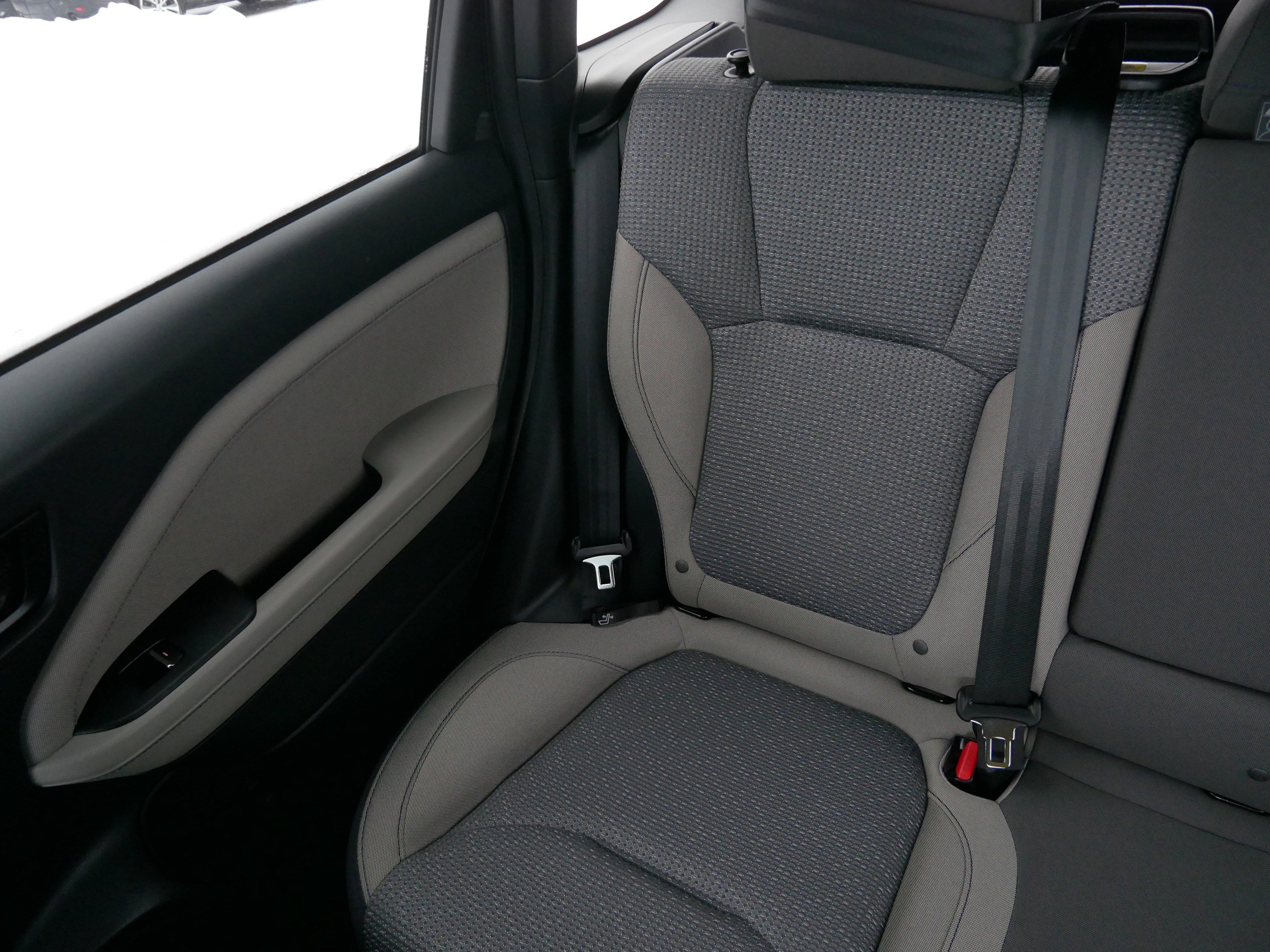 Certified 2025 Subaru Forester Premium w/ Protection Package (1PH) image 12