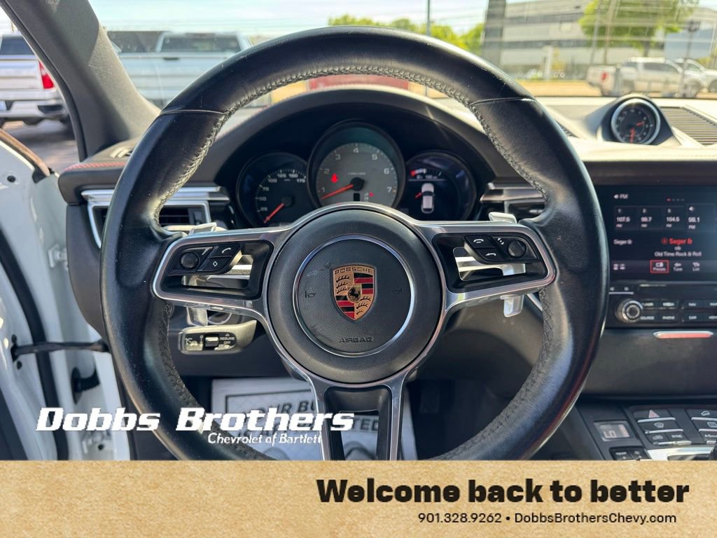 Used 2018 Porsche Macan S image 16