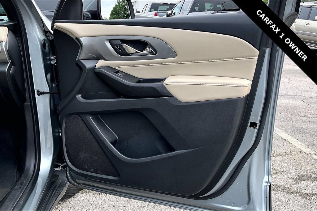 Used 2023 Chevrolet Traverse LS w/ Safety Package FWD image 27