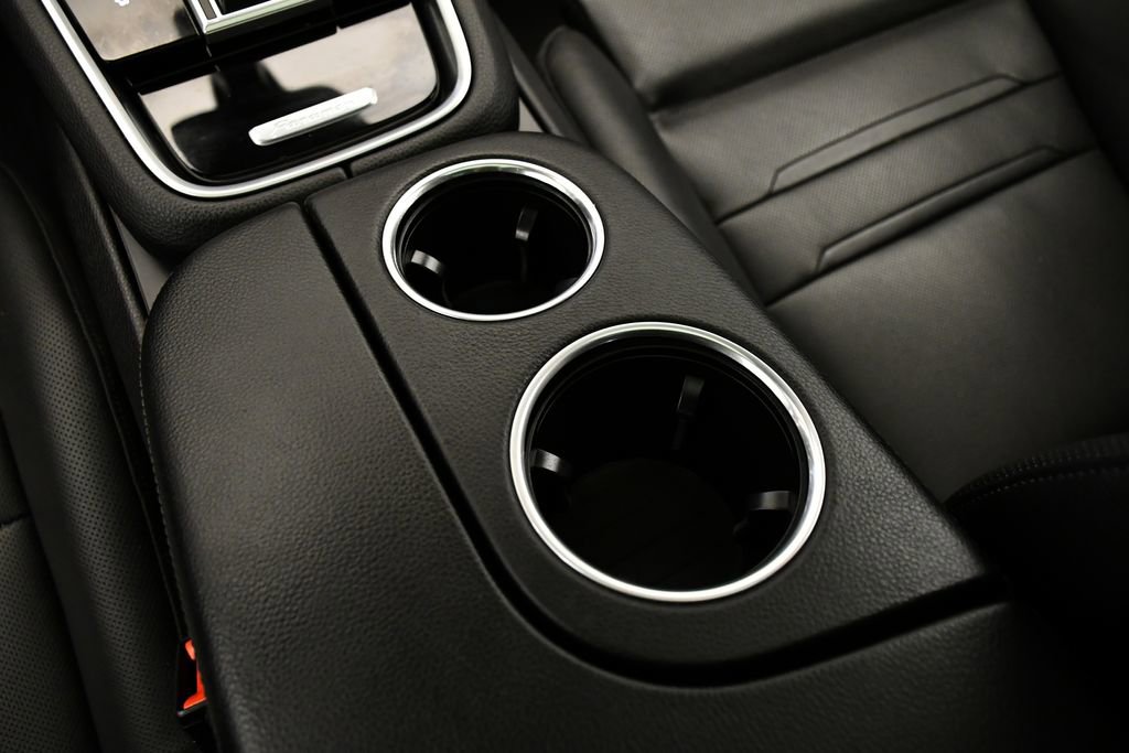 Used 2020 Porsche Panamera 4 image 31