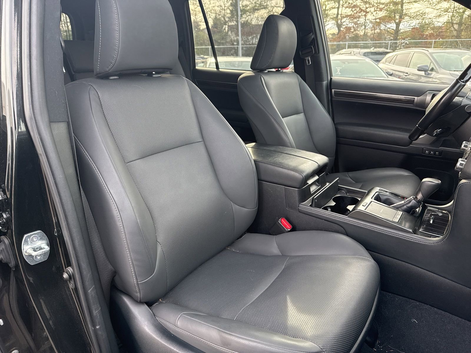 Used 2023 Lexus GX 460 Premium image 16