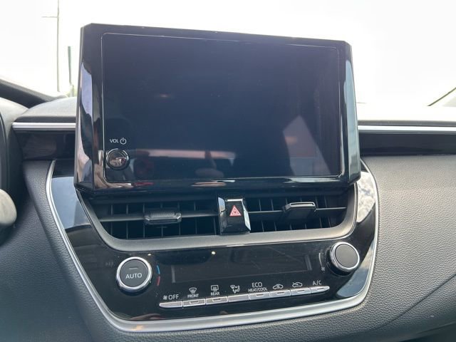 Used 2023 Toyota Corolla LE FWD image 15