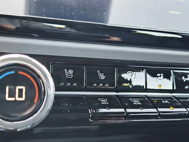 New 2027 Chevrolet Bolt RS w/ Technology Package FWD image 21