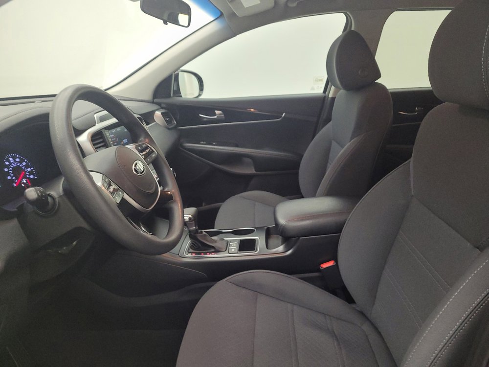 Used 2019 Kia Sorento AWD V6 image 17