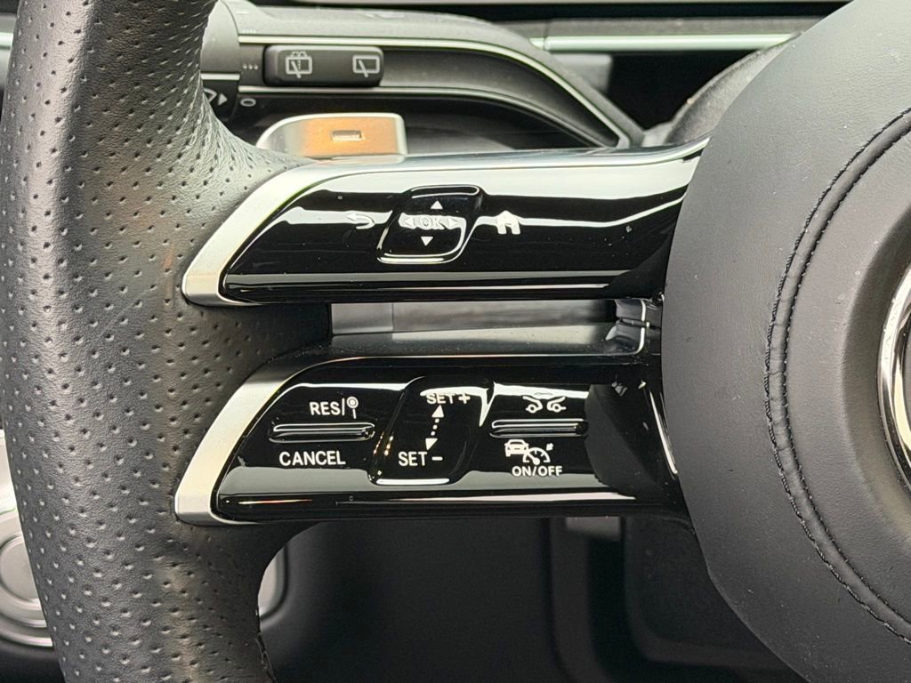 Used 2025 Mercedes-Benz GLS 450 4MATIC image 20