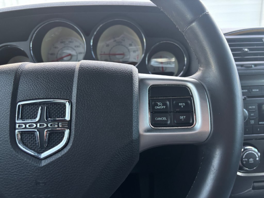 Used 2013 Dodge Challenger SXT RWD image 25