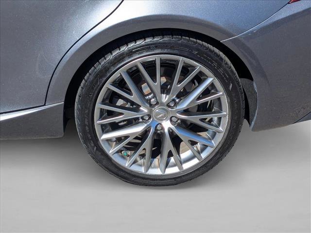 Used 2018 Lexus IS 300 RWD image 23