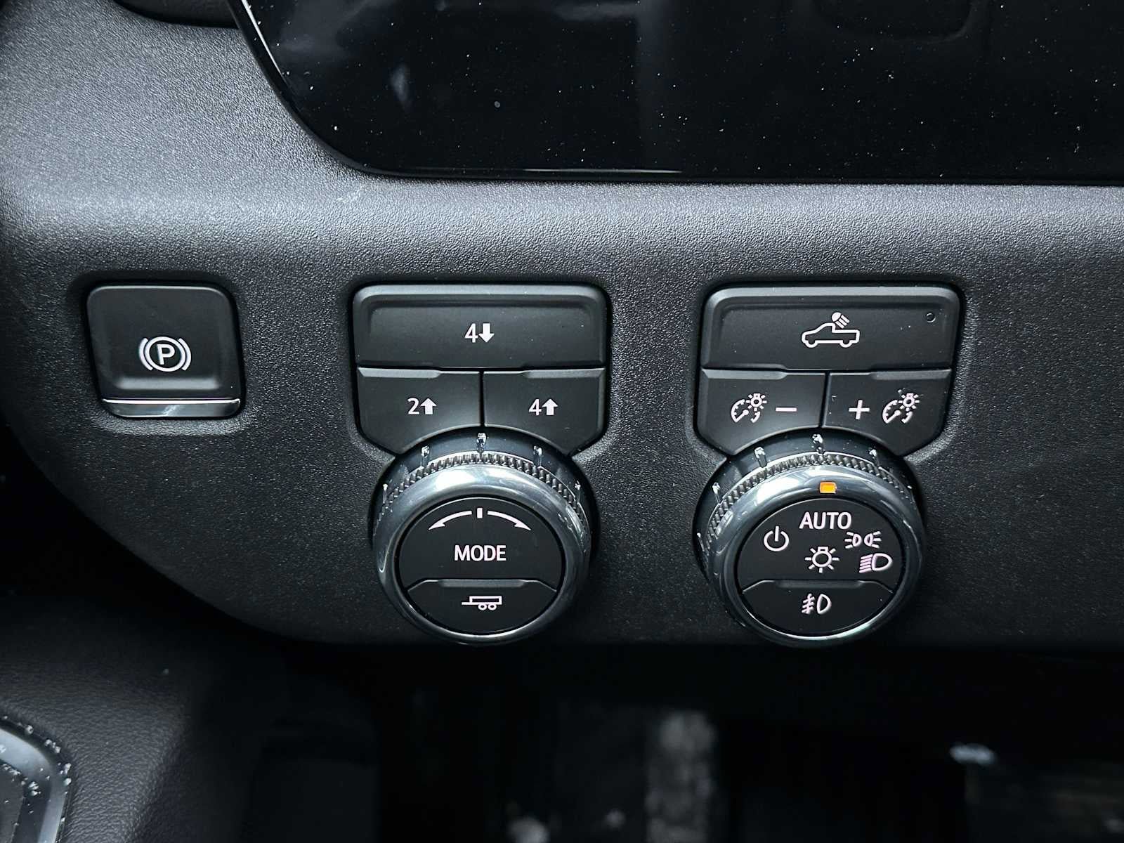 New 2026 GMC Sierra 2500 SLE w/ SLE Convenience Package image 30