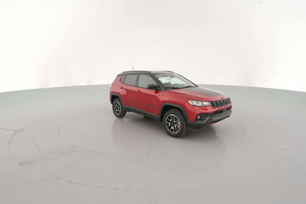 New 2026 Jeep Compass Trailhawk image 16