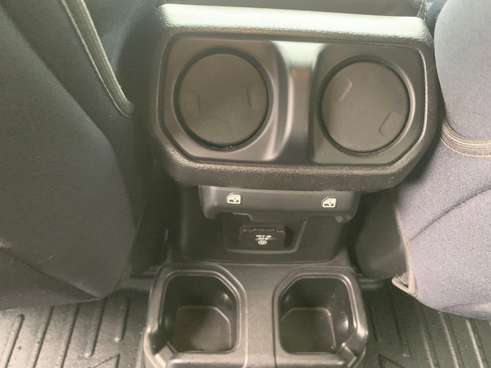 Used 2019 Jeep Wrangler Unlimited Sahara w/ Safety Group image 26