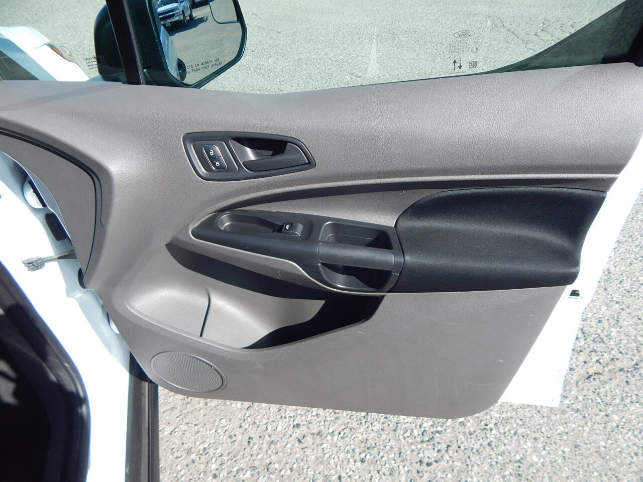 Used 2020 Ford Transit Connect XL image 23