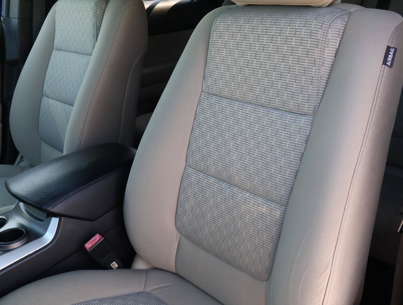 Used 2013 Ford Explorer XLT FWD image 12