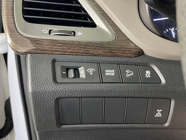 Used 2017 Hyundai Santa Fe Sport AWD/4WD image 14