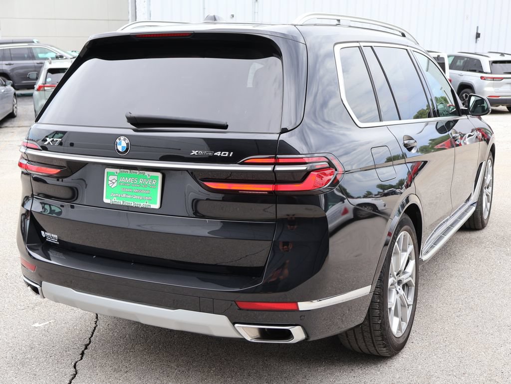 Used 2025 BMW X7 xDrive40i AWD/4WD image 5