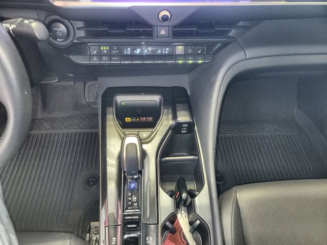 Used 2026 Toyota Crown Platinum AWD/4WD image 19
