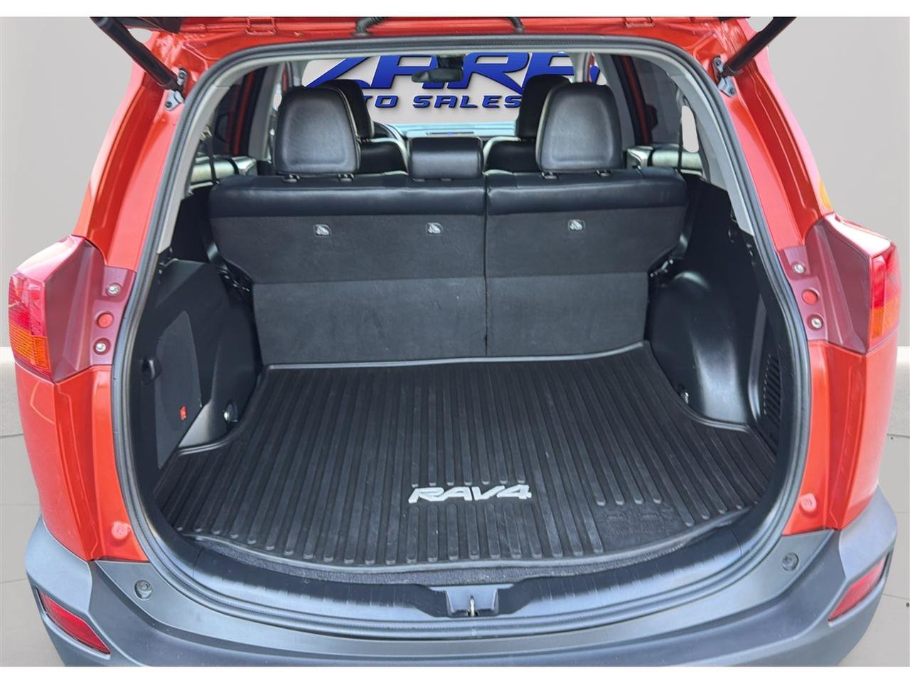 Used 2015 Toyota RAV4 Limited w/ Technology Package AWD/4WD image 33