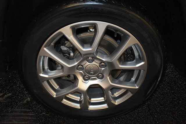 Used 2022 Jeep Compass Latitude w/ Sun and Sound Group image 49