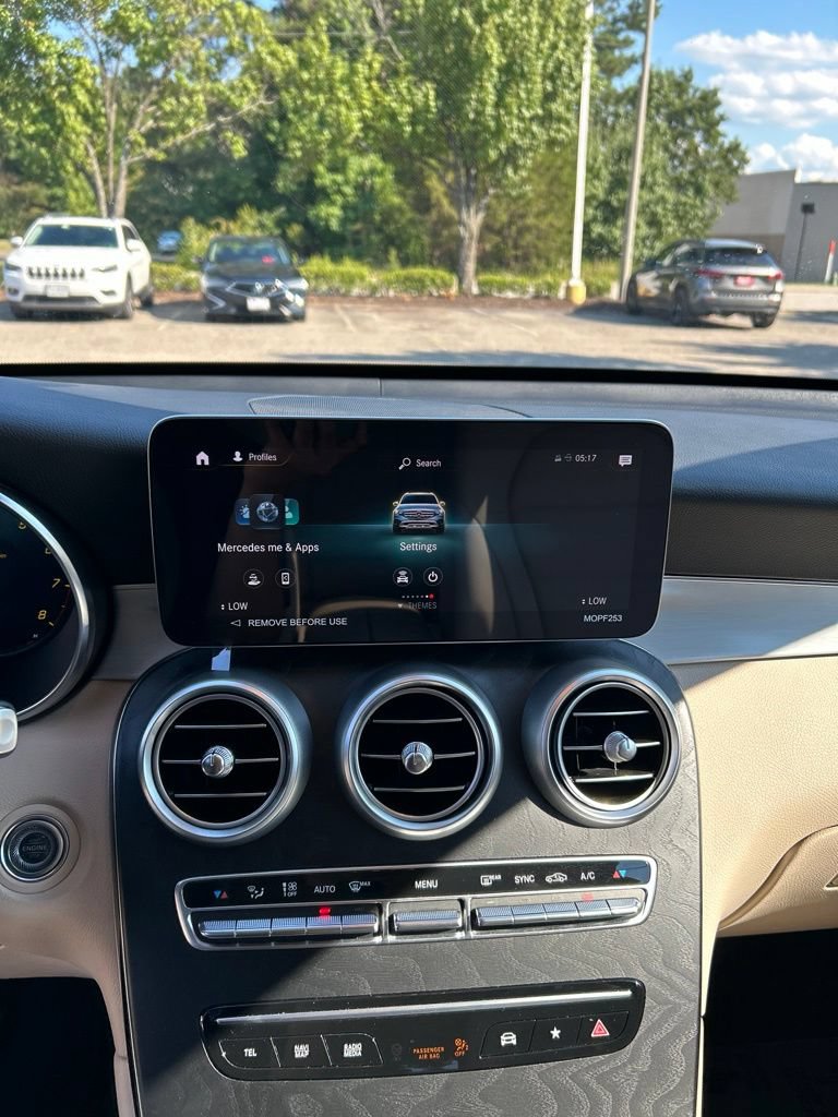Used 2022 Mercedes-Benz GLC 300 4MATIC image 12