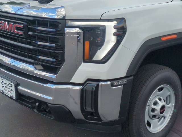 New 2026 GMC Sierra 2500 Pro AWD/4WD image 9