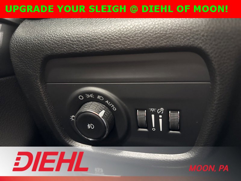 New 2025 Jeep Grand Cherokee Limited w/ Trailer Tow Package image 25