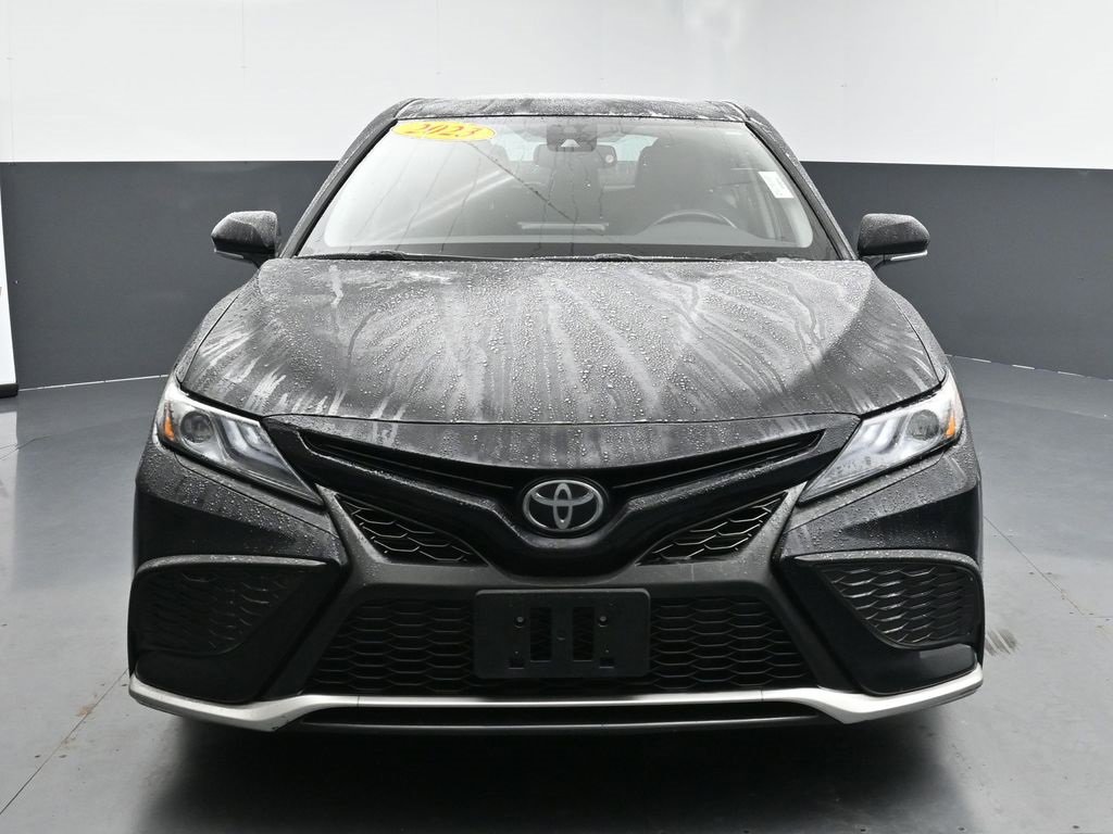 Used 2023 Toyota Camry XSE image 3