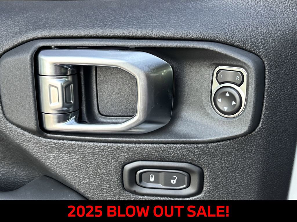 New 2025 Jeep Gladiator Sport image 23