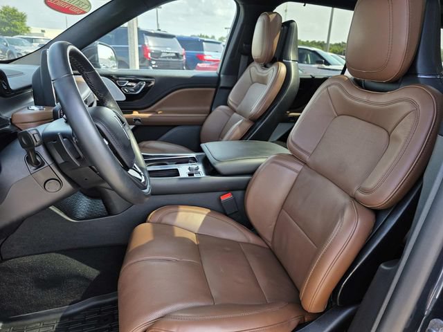 Certified 2023 Lincoln Aviator Reserve w/ Equipment Group 201A AWD/4WD image 8