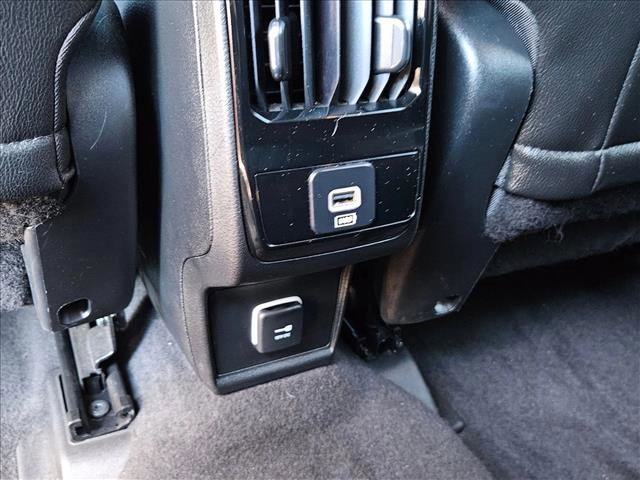 Used 2024 Jeep Compass Limited image 17