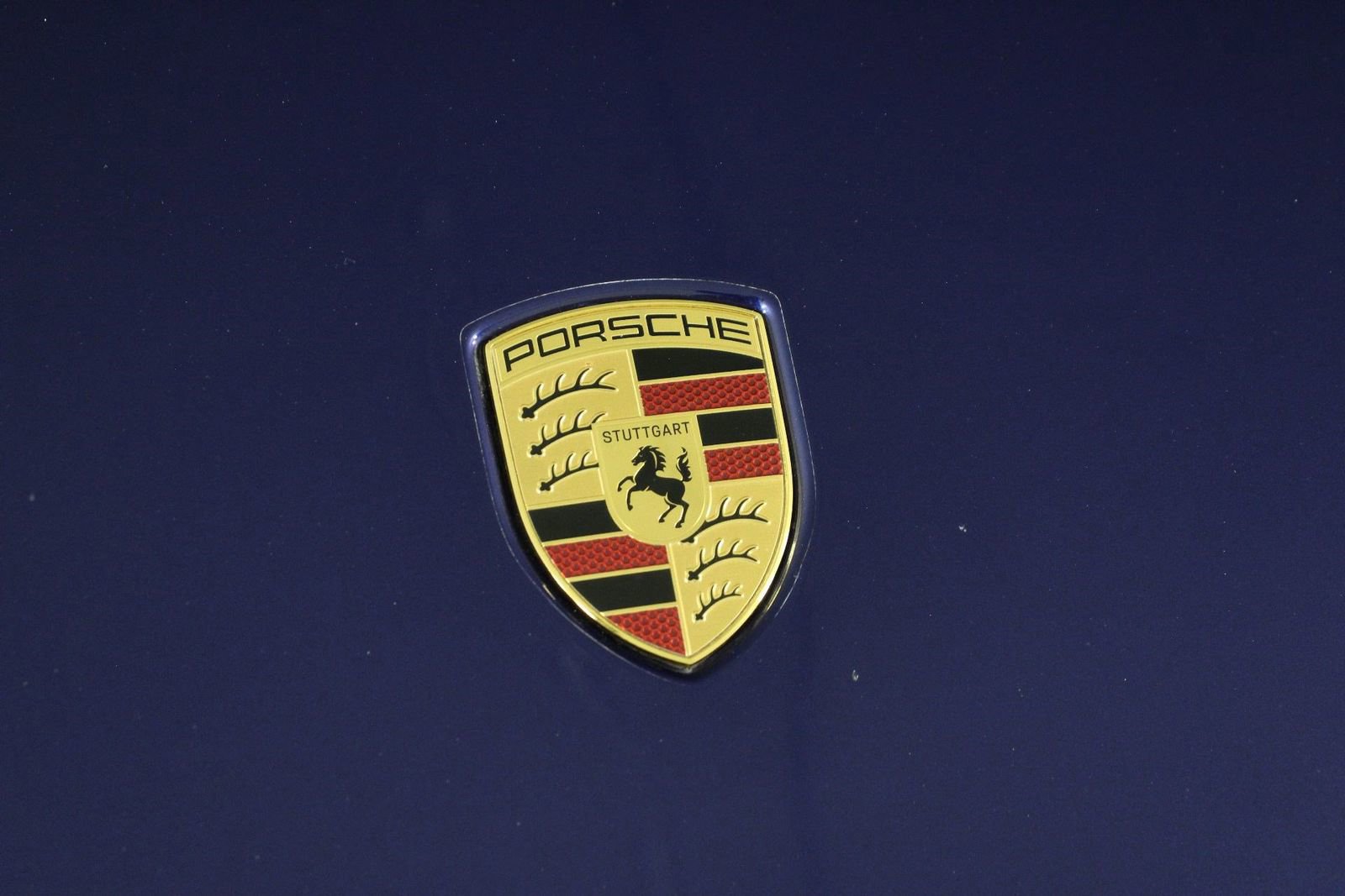 Certified 2025 Porsche Macan 4 Electric AWD/4WD image 27