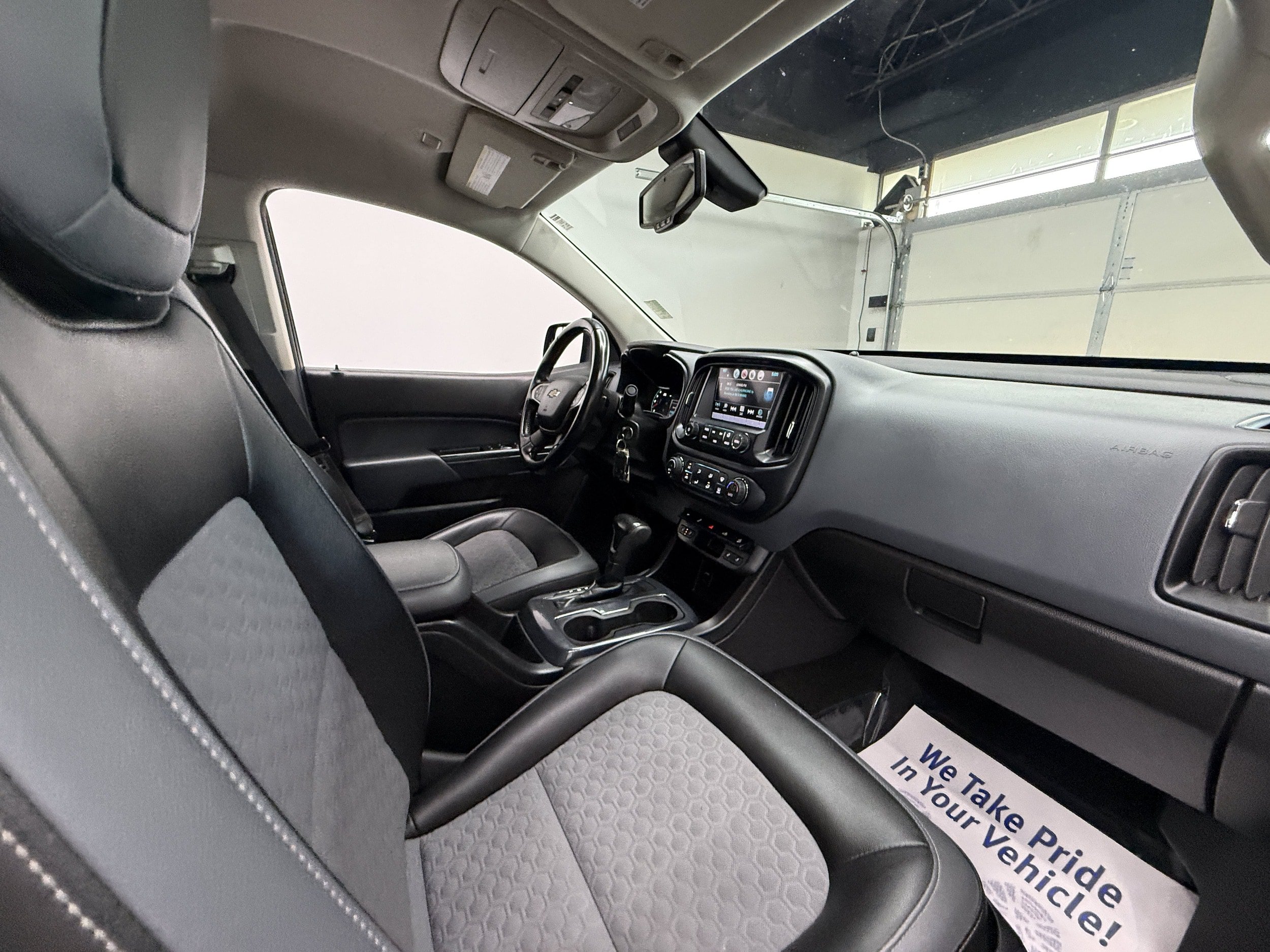 Used 2017 Chevrolet Colorado Z71 AWD/4WD image 11