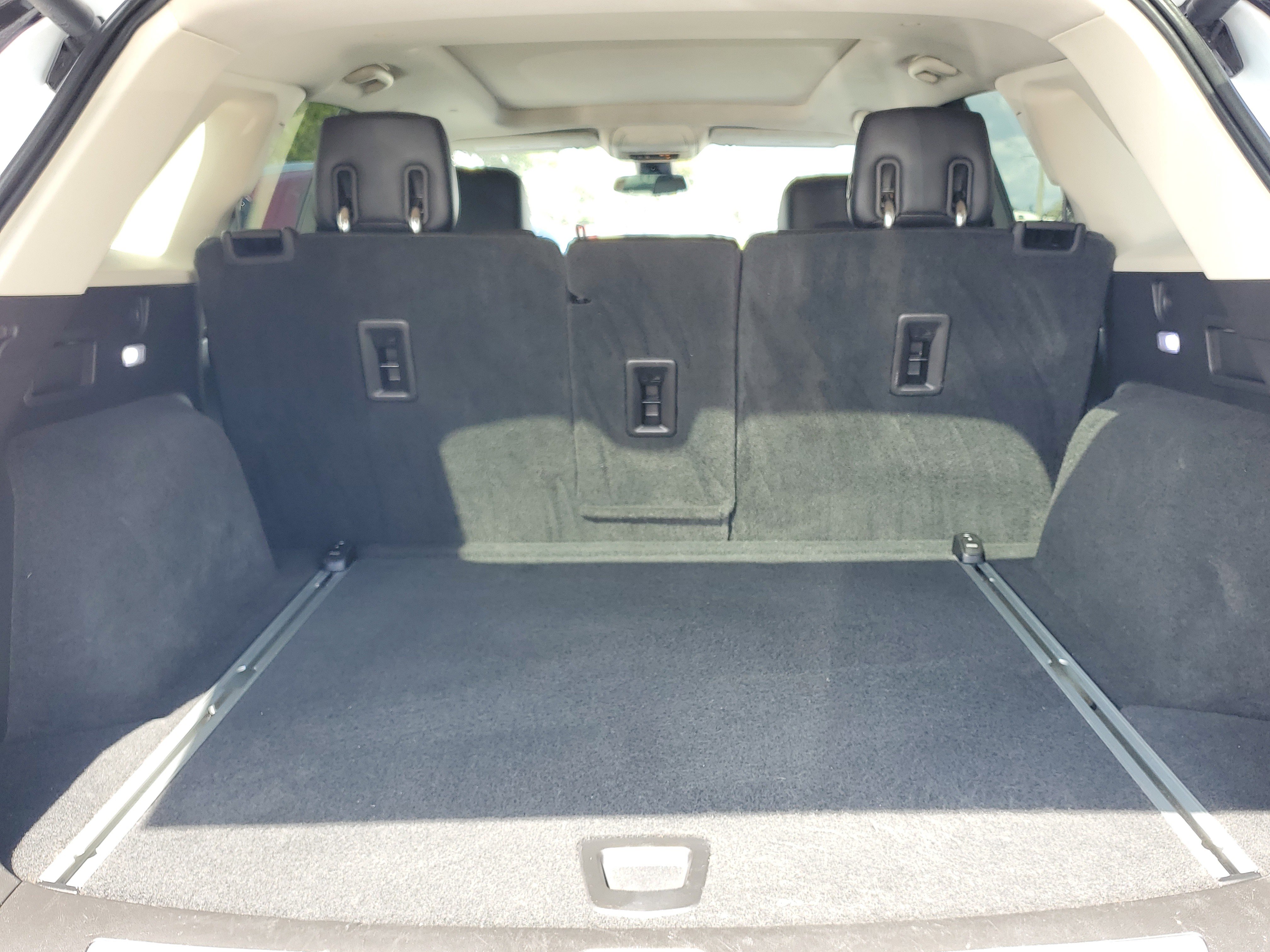 Used 2017 Cadillac XT5 Premium Luxury w/ LPO, Wheel Lock Package image 7