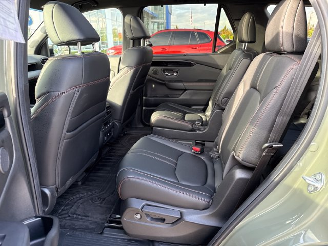 Certified 2026 Honda Pilot TrailSport image 14