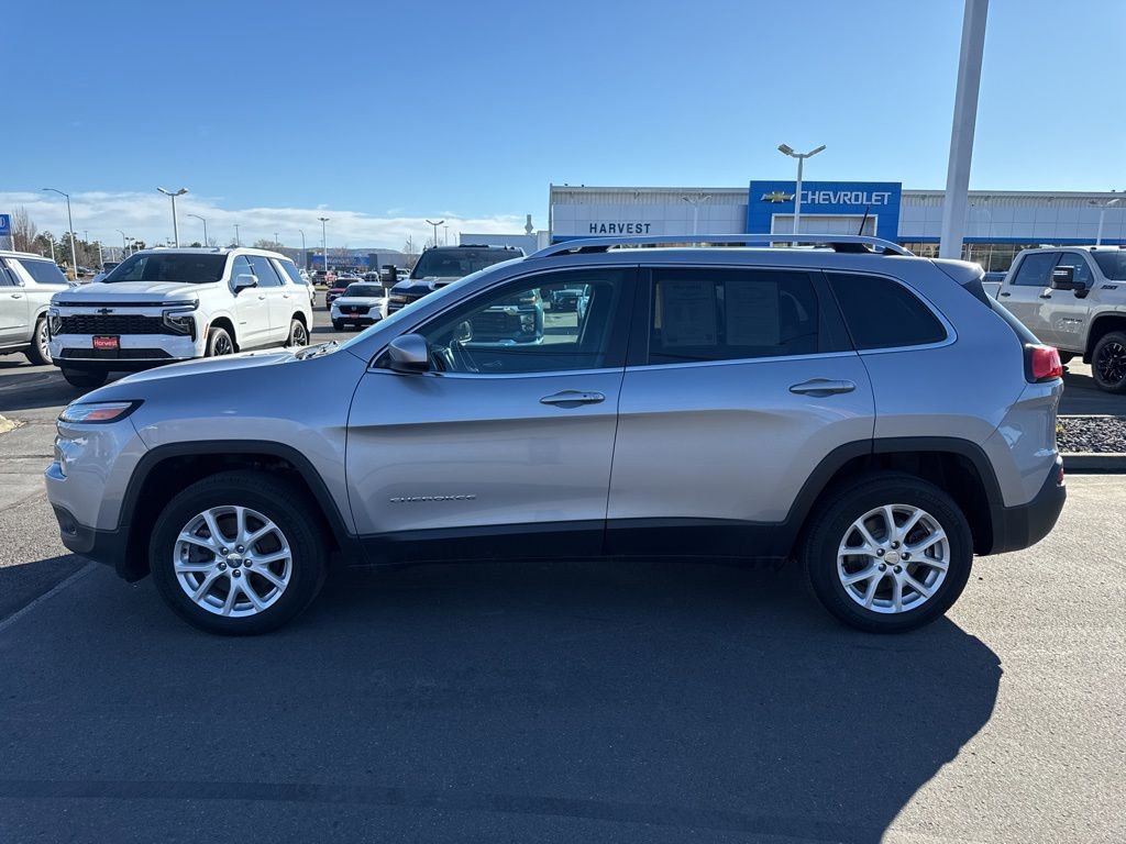 Used 2018 Jeep Cherokee Latitude Plus w/ Cold Weather Group image 4
