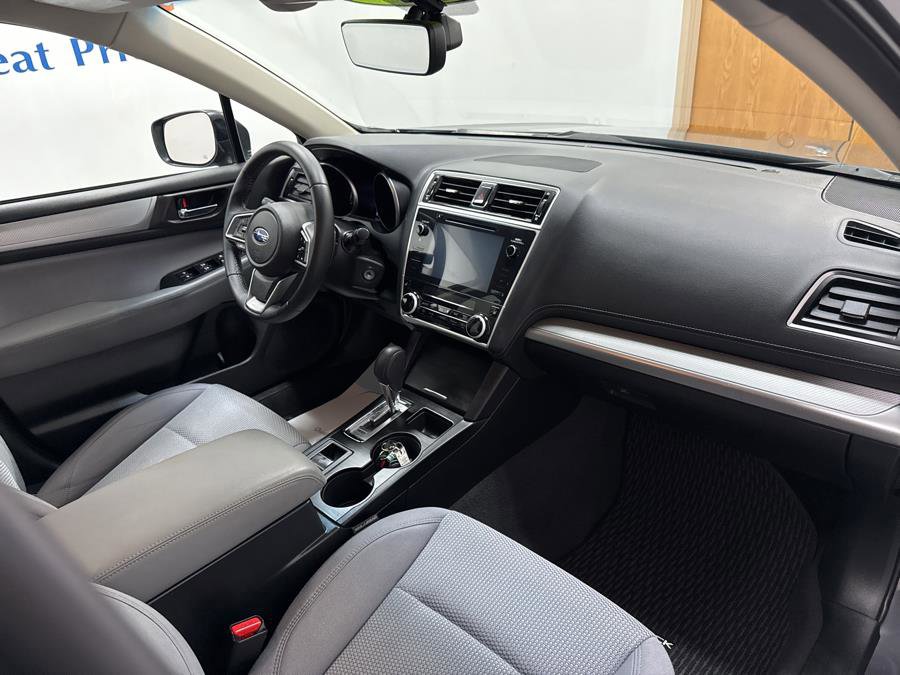 Used 2018 Subaru Outback 2.5i Premium image 15