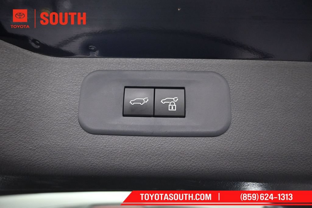 Used 2026 Lexus TX 500h AWD w/ Technology Package image 34