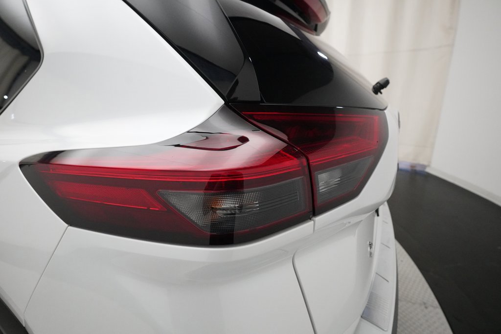 Used 2025 Nissan Rogue SL w/ Tech Package image 33