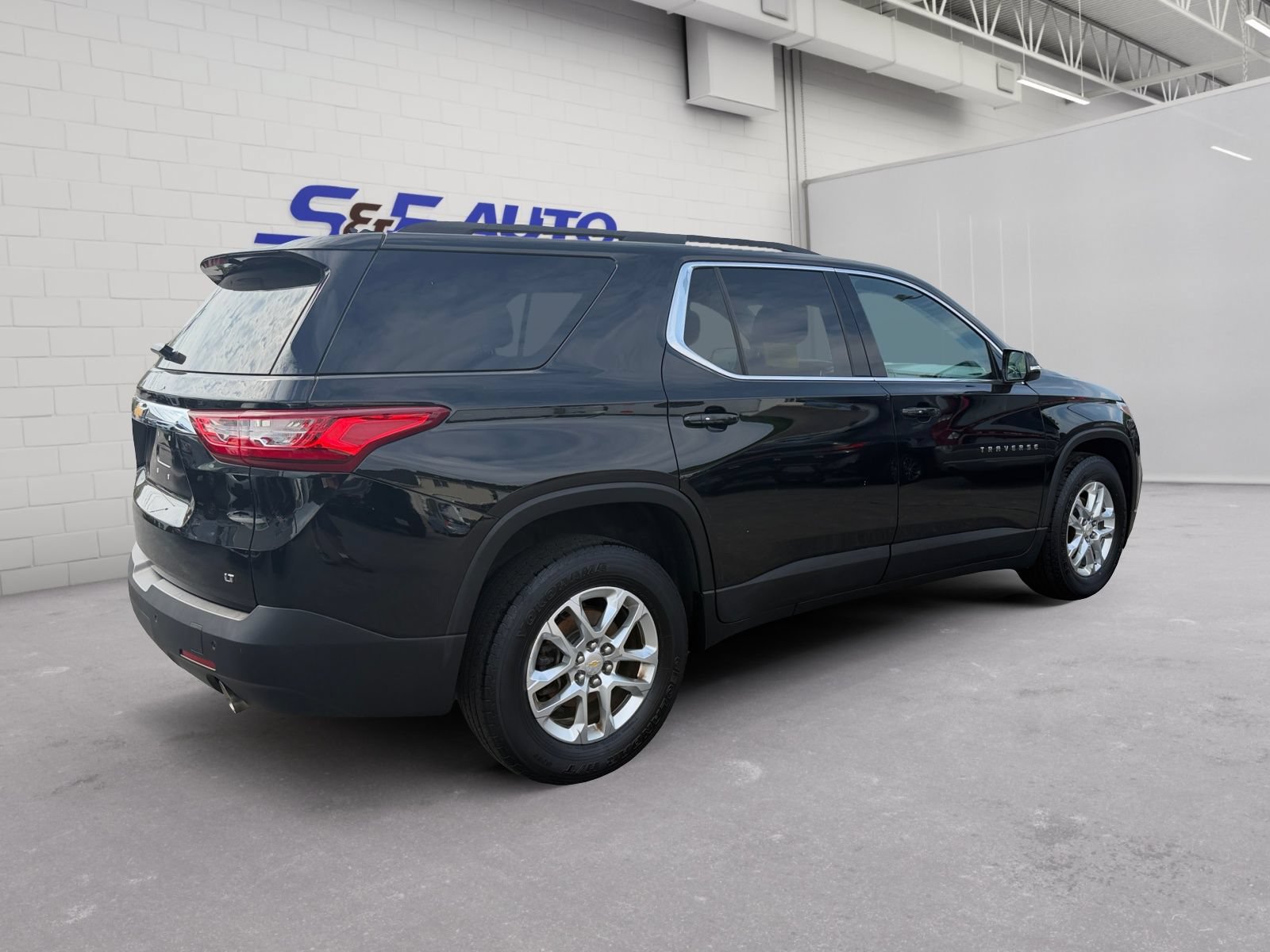 Used 2019 Chevrolet Traverse LT AWD/4WD image 4