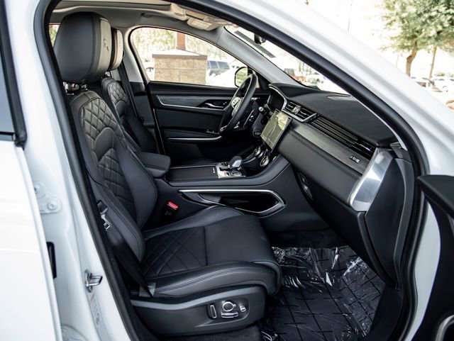 Used 2022 Jaguar F-PACE S image 27