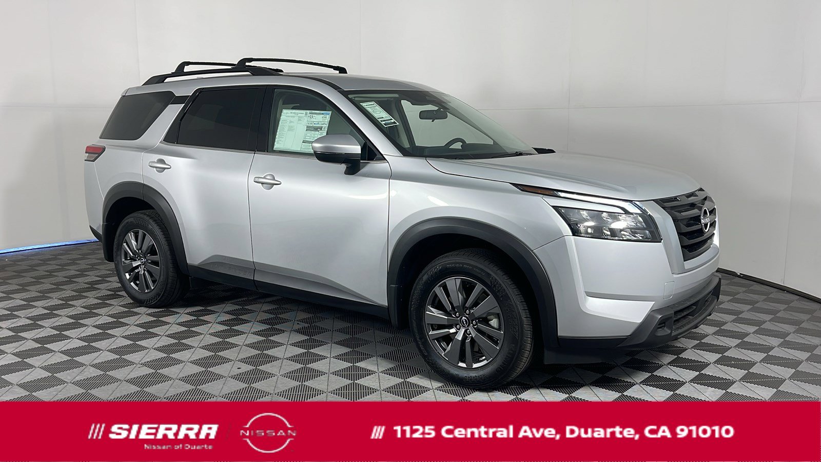 New 2025 Nissan Pathfinder SV