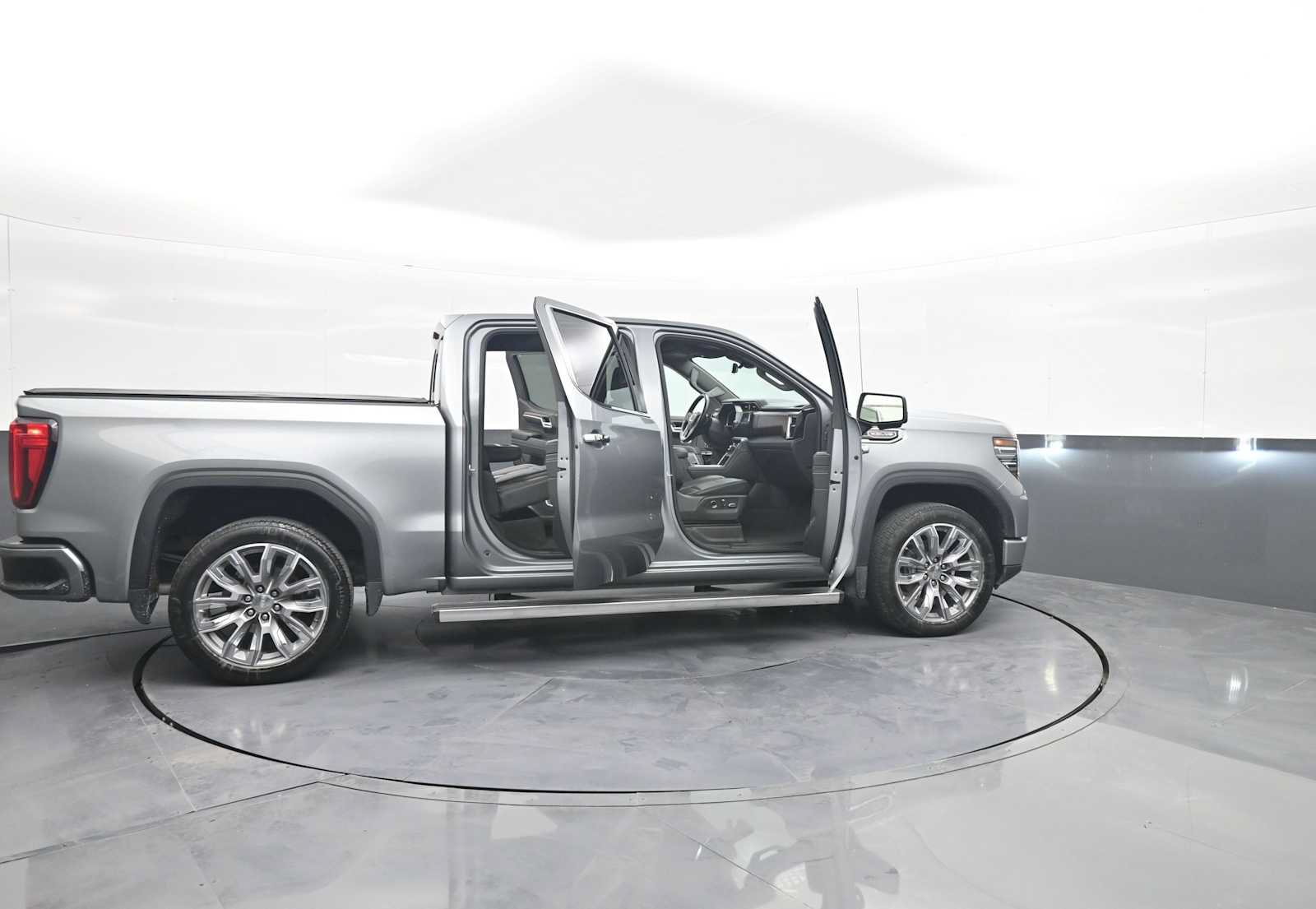 Used 2024 GMC Sierra 1500 Denali w/ Denali Reserve Package AWD/4WD image 46