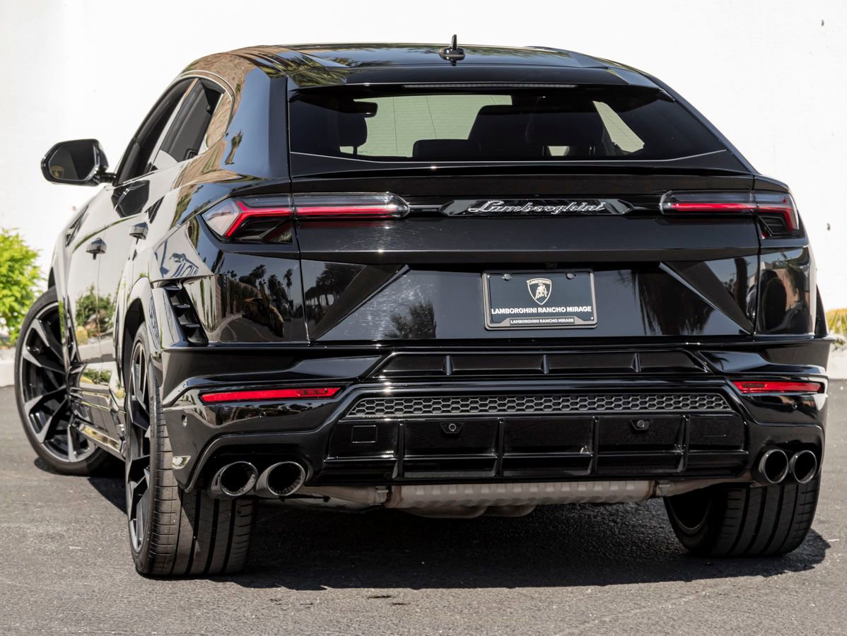 Used 2024 Lamborghini Urus S AWD/4WD image 9