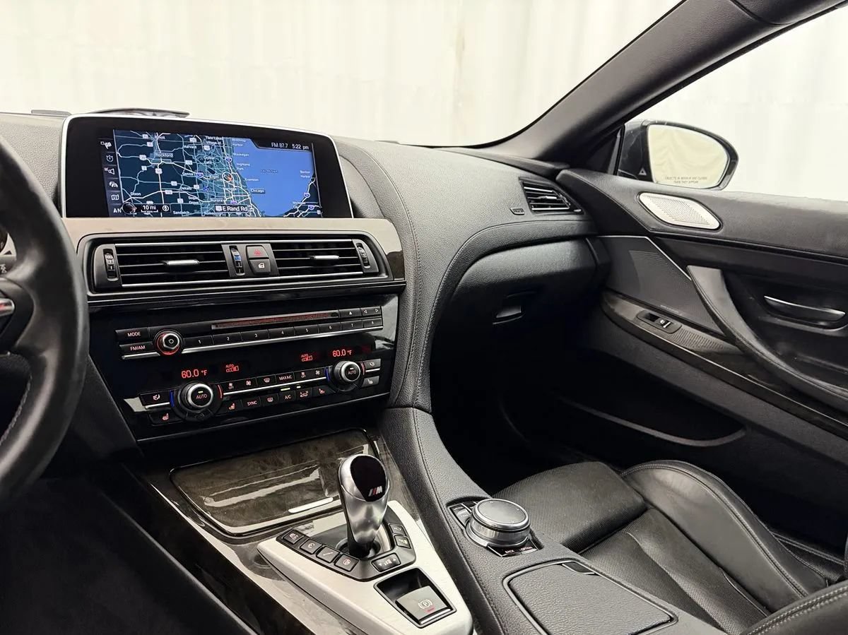 Used 2017 BMW M6 Convertible RWD image 26