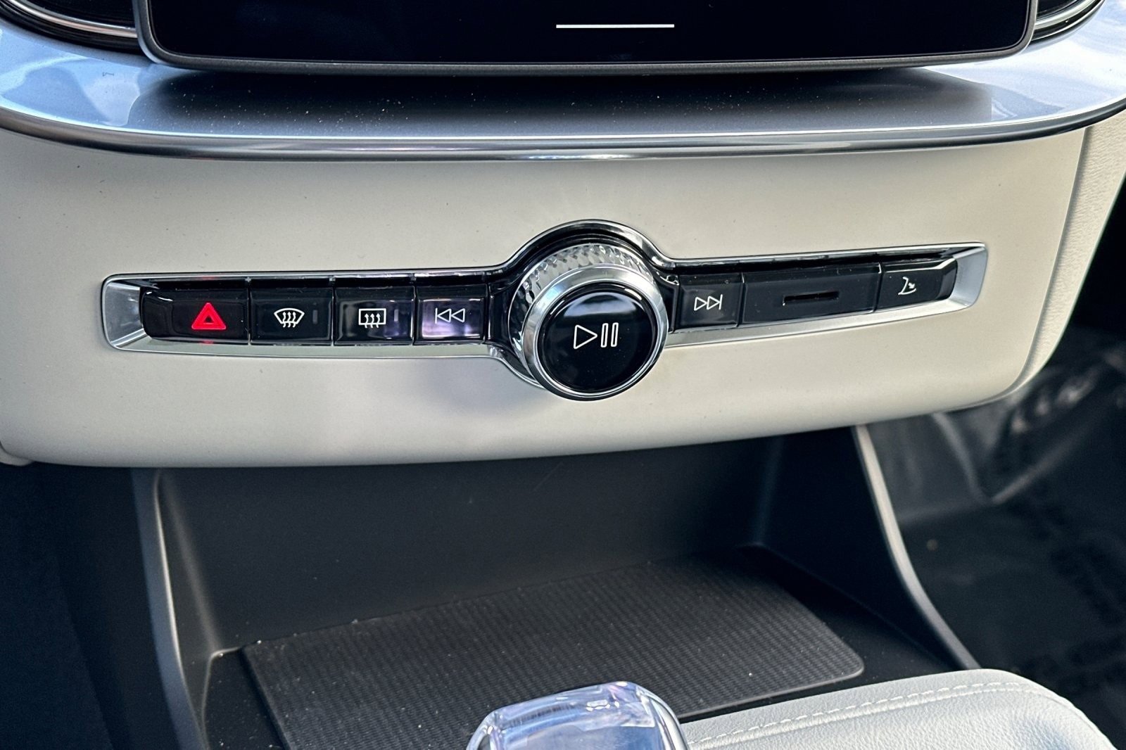 New 2026 Volvo XC90 T8 Ultra image 24