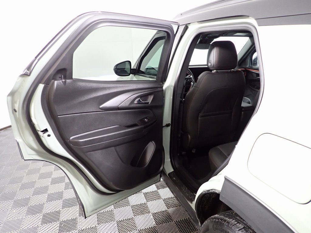 Used 2024 Chevrolet TrailBlazer RS image 27