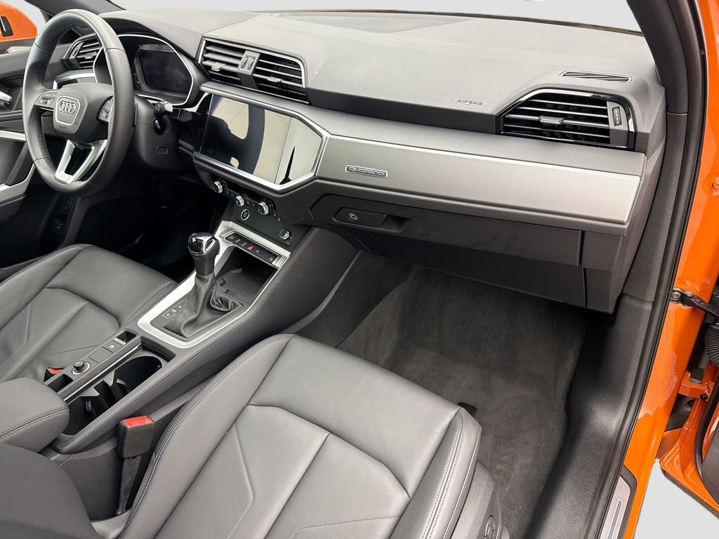 Certified 2025 Audi Q3 2.0T Premium w/ Convenience Package image 15