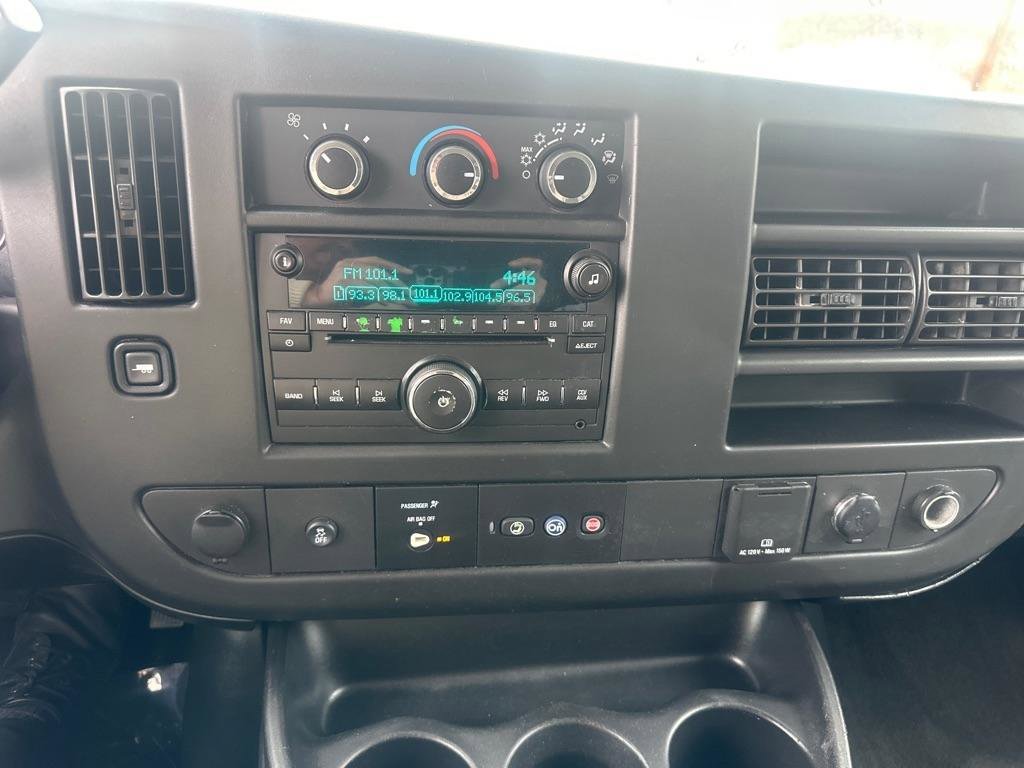 Used 2017 Chevrolet Express 3500 LT w/ LT Preferred Equipment Group image 16