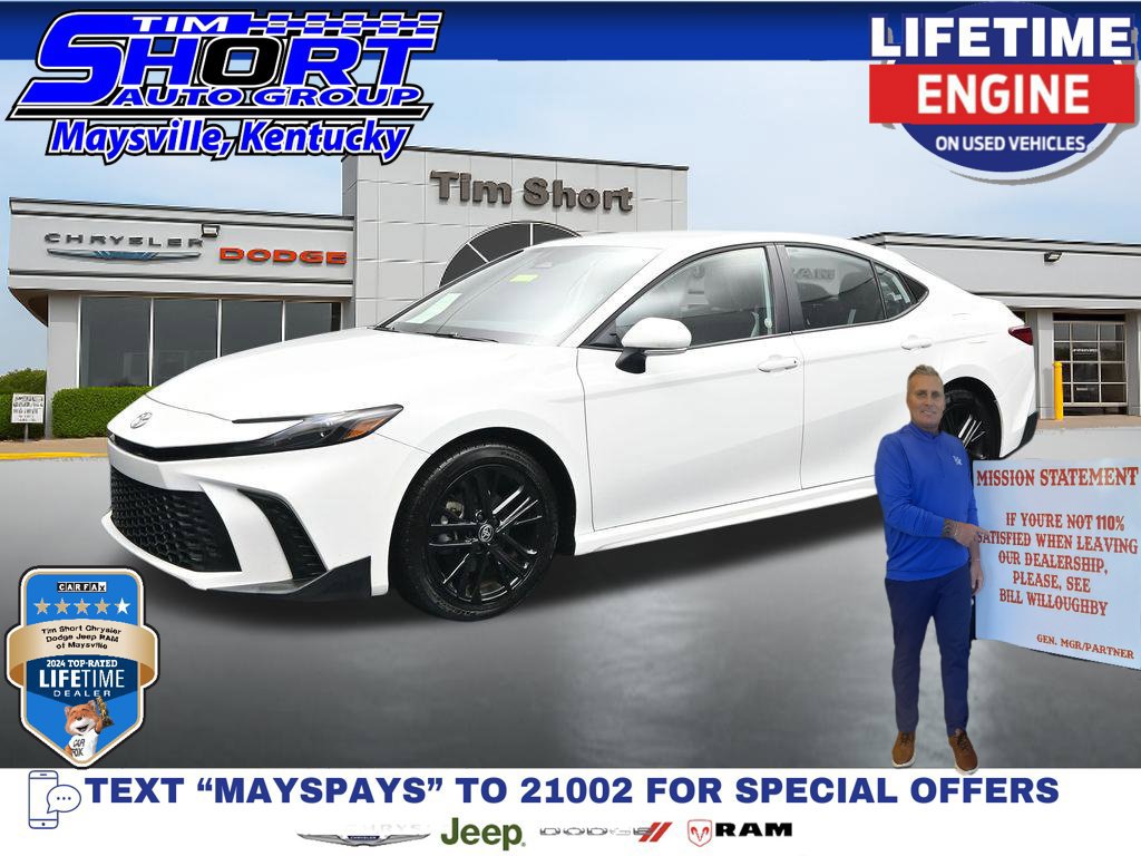Used 2026 Toyota Camry SE FWD image 1