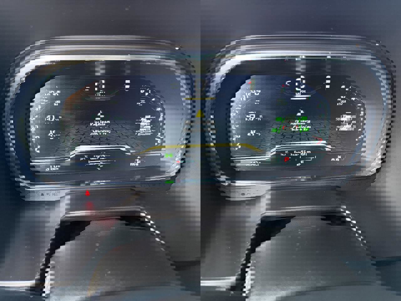 Used 2024 GMC Yukon SLT w/ SLT Luxury Package image 18