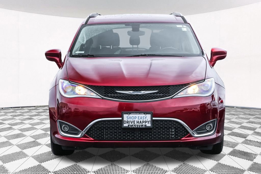 Used 2017 Chrysler Pacifica Touring-L image 8